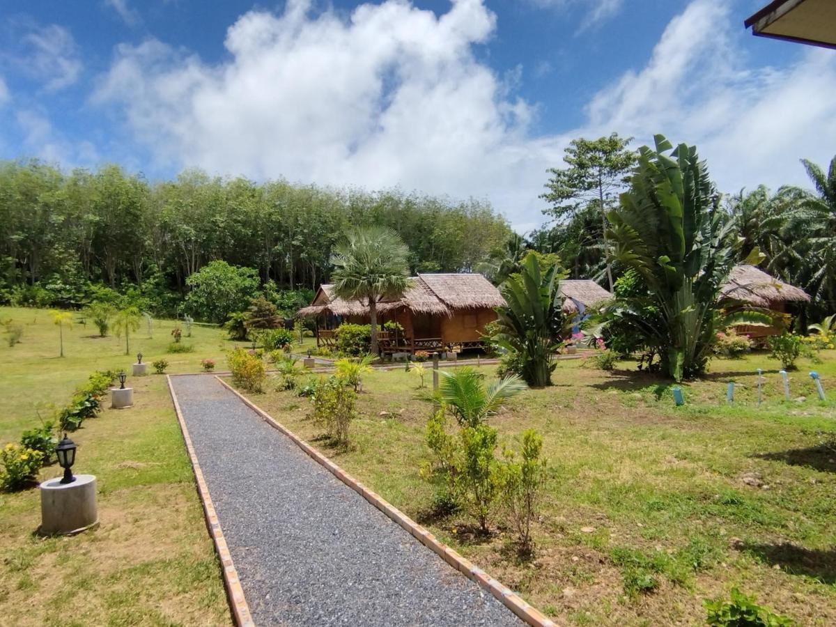 Palm Garden Bungalows Ko Lanta Extérieur photo