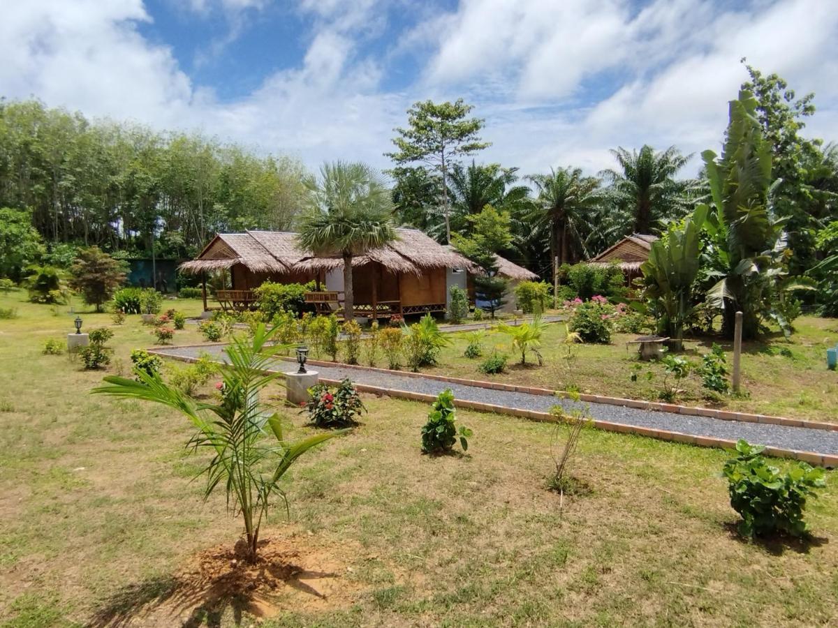 Palm Garden Bungalows Ko Lanta Extérieur photo